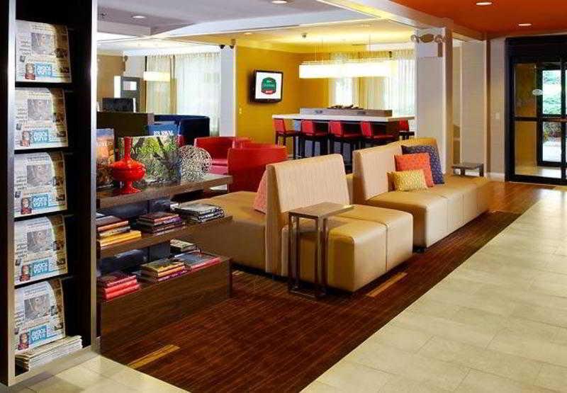 Courtyard By Marriott Central Hotel Tulsa